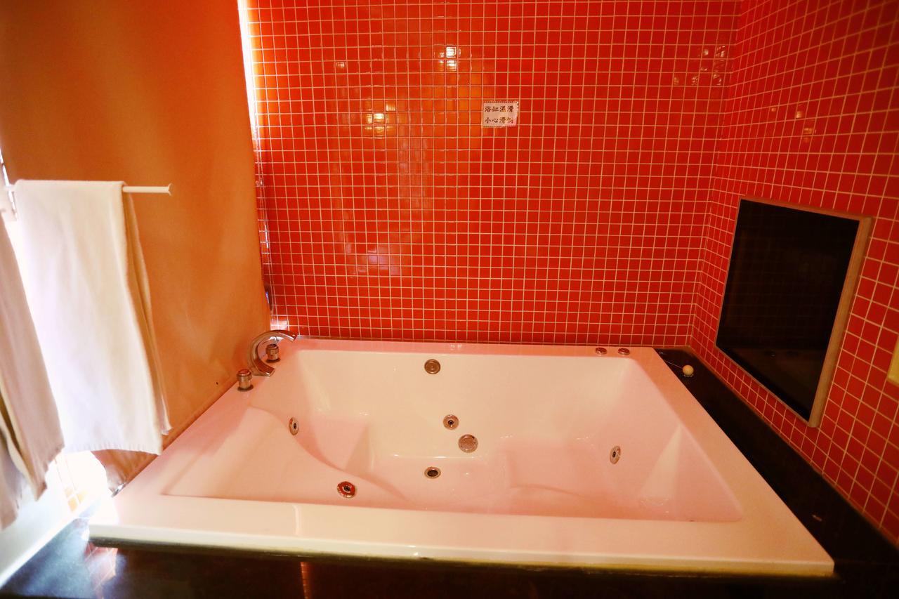Hua Jia Motel Tajnan Kültér fotó