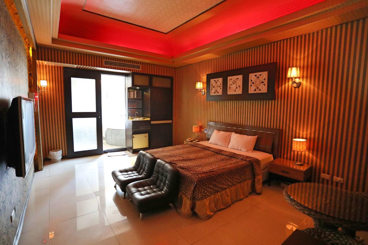 Hua Jia Motel Tajnan Kültér fotó